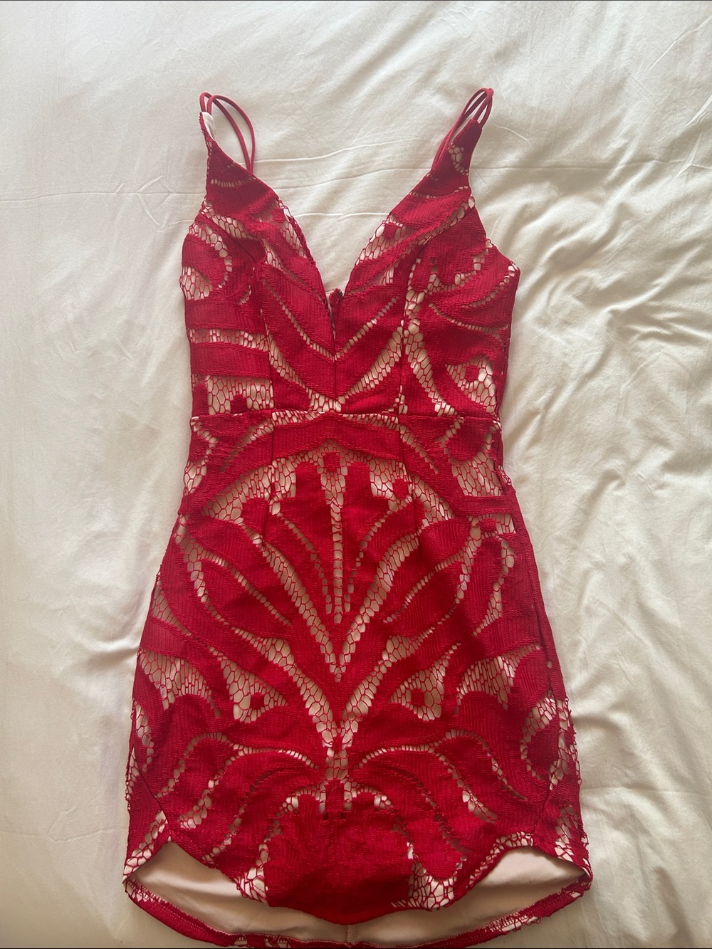 Red Lace Bodycon Dress with V-Neck